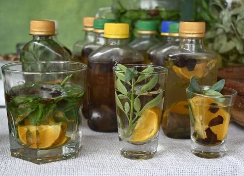 Caña con ruda: Cómo preparar y consumir la bebida típica para honrar la pachamama