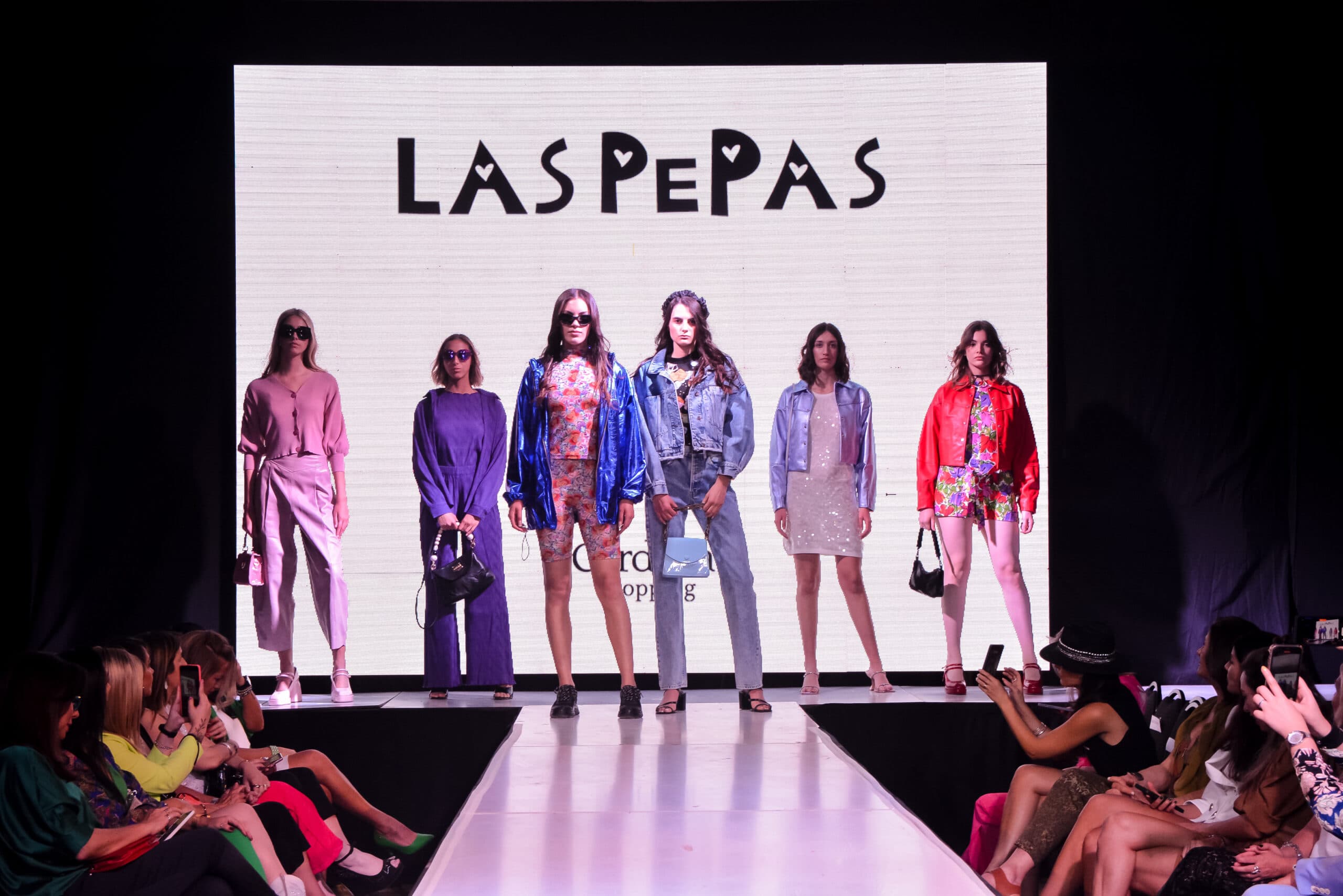 A pura moda: Las Pepas y Lo Que Ellas Quieren en la pasarela del Networking de Mujeres 2022