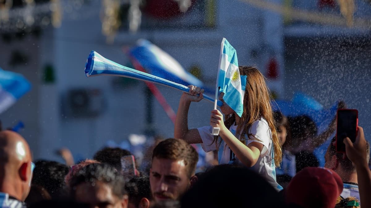 Ecocanje mundial: Cambian residuos secos por productos para alentar a la Selección