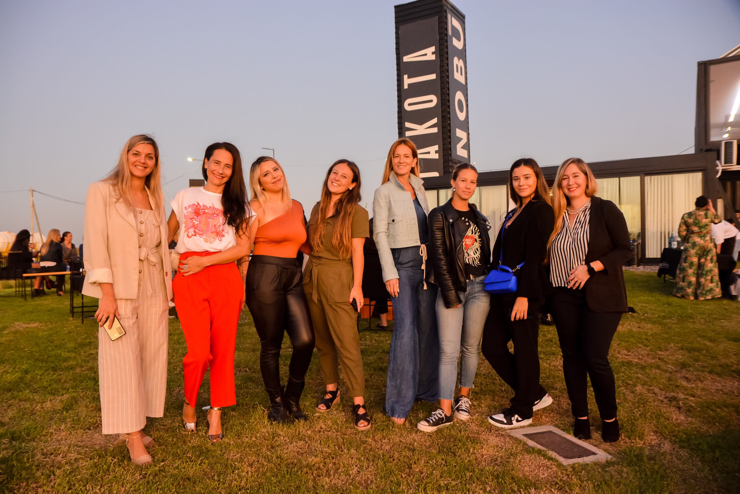 Ocio concluyó el Mes de la Mujer con un evento para su comunidad