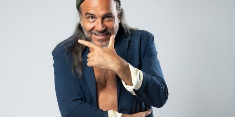 Minino Garay presenta su espectáculo «Sepeaking Tango»