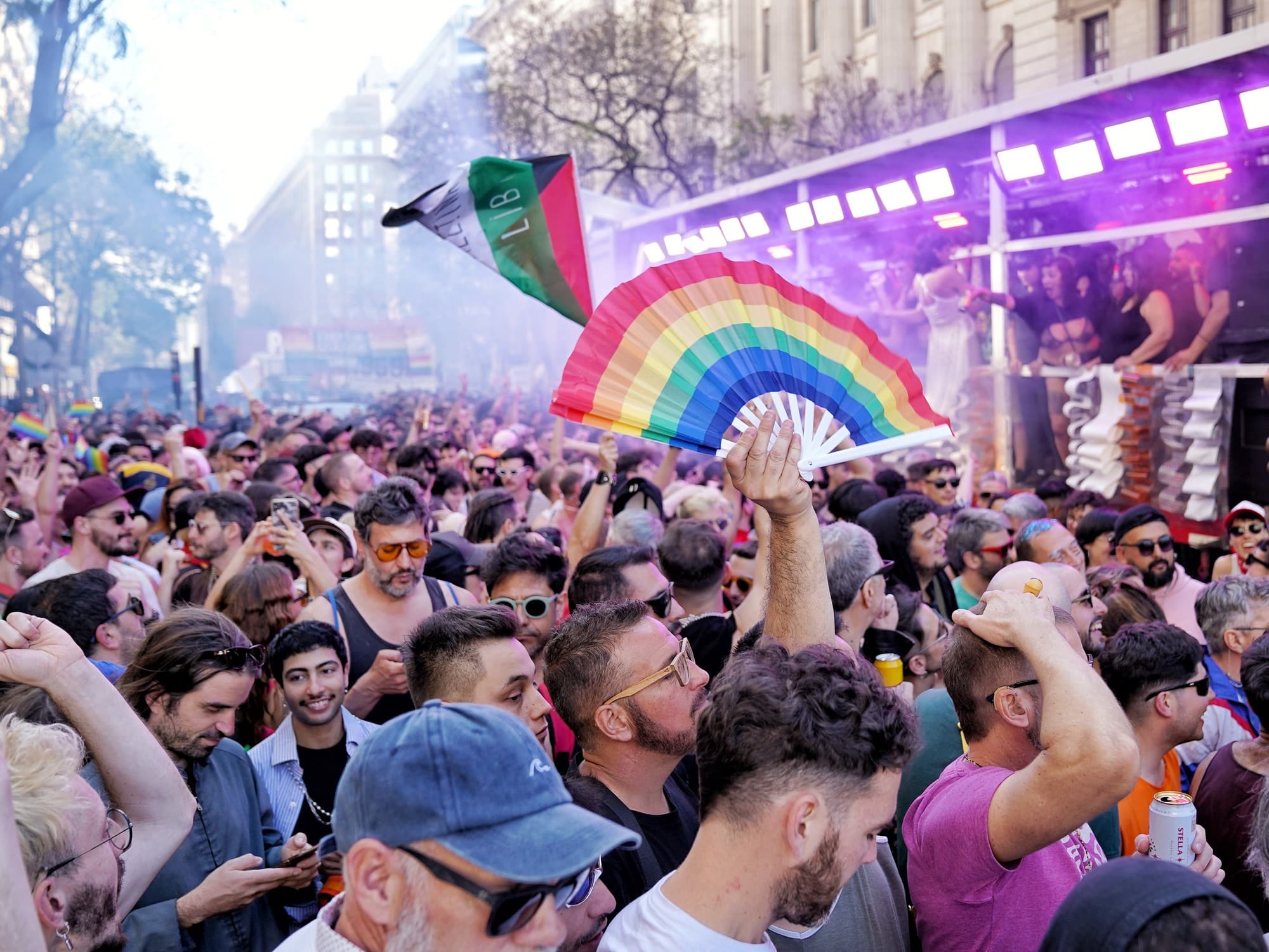 El 58% de las personas no heterosexuales ocultan parcial o totalmente su orientación sexual o identidad de género