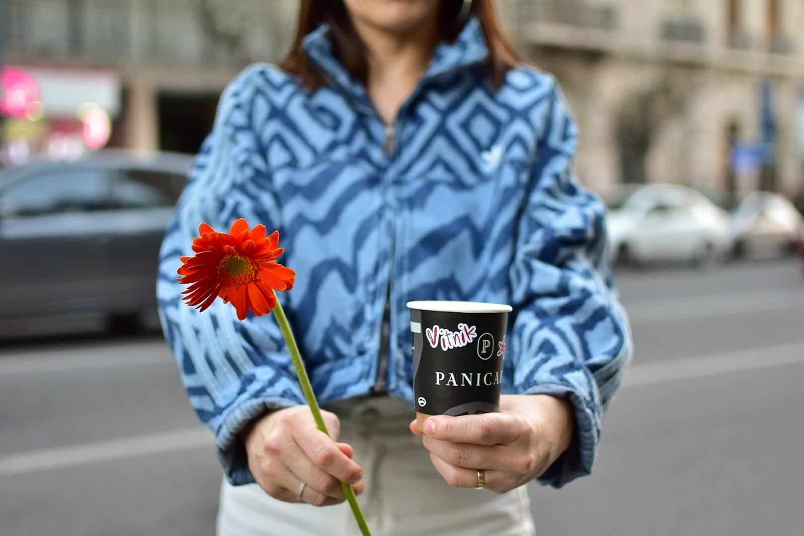 Free Coffee & GO: Vitnik y Panicafé regalan café y sorpresas para celebrar la primavera en Córdoba