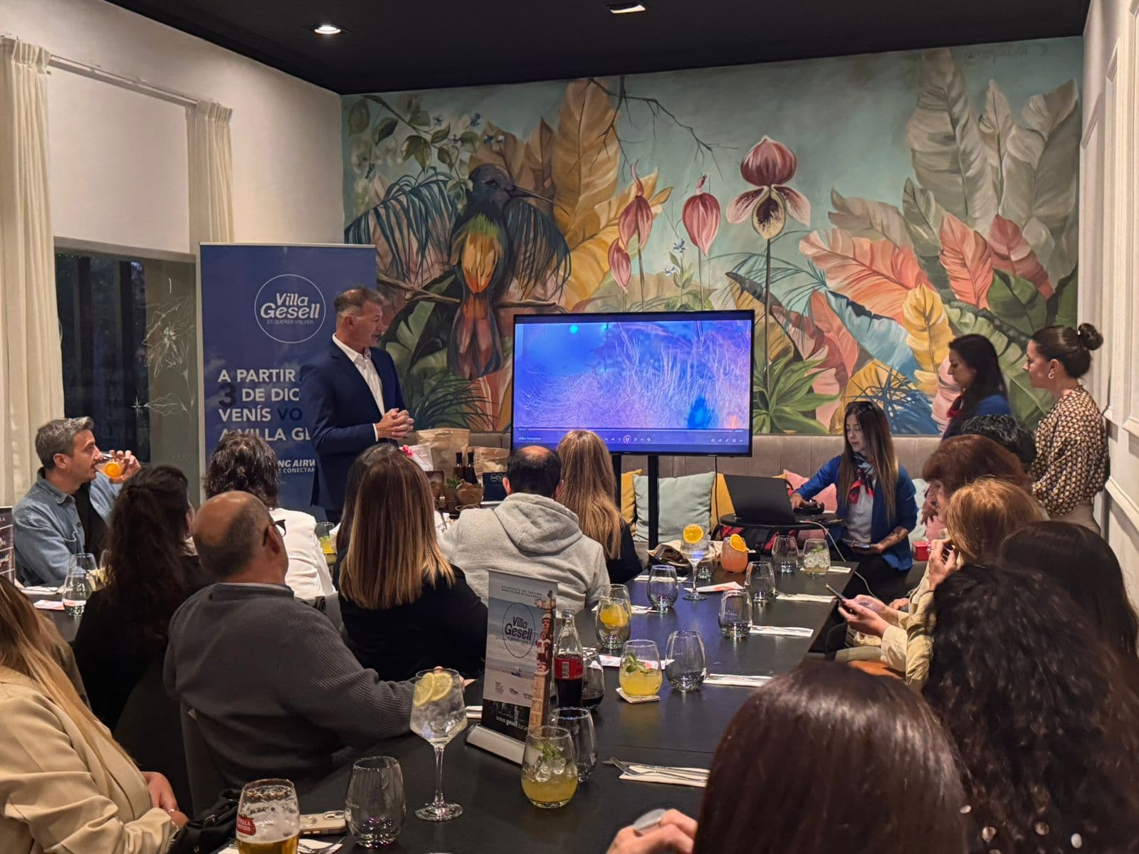 Villa Gesell presentó su temporada 2025 en Córdoba y refuerza su posicionamiento como destino turístico clave