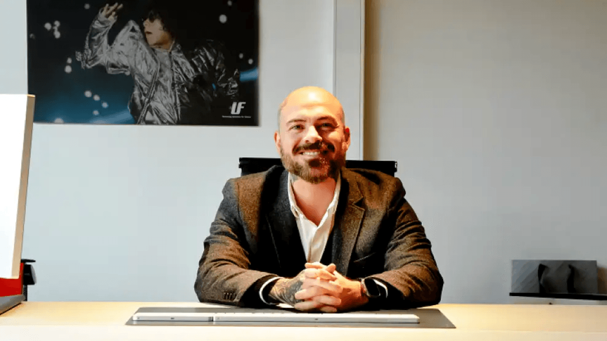 Carli Jiménez: del bullying por ser el hijo de la Mona a manejar el legado de su padre