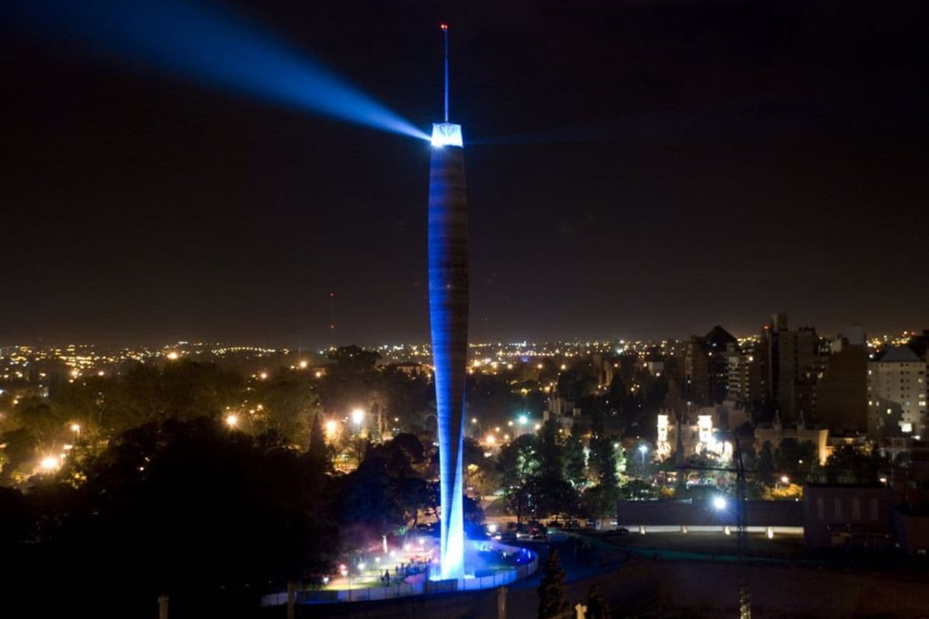 Vuelve, con una cuarta edición, las “Tardes en el Faro”: música y DJs para el verano cordobés