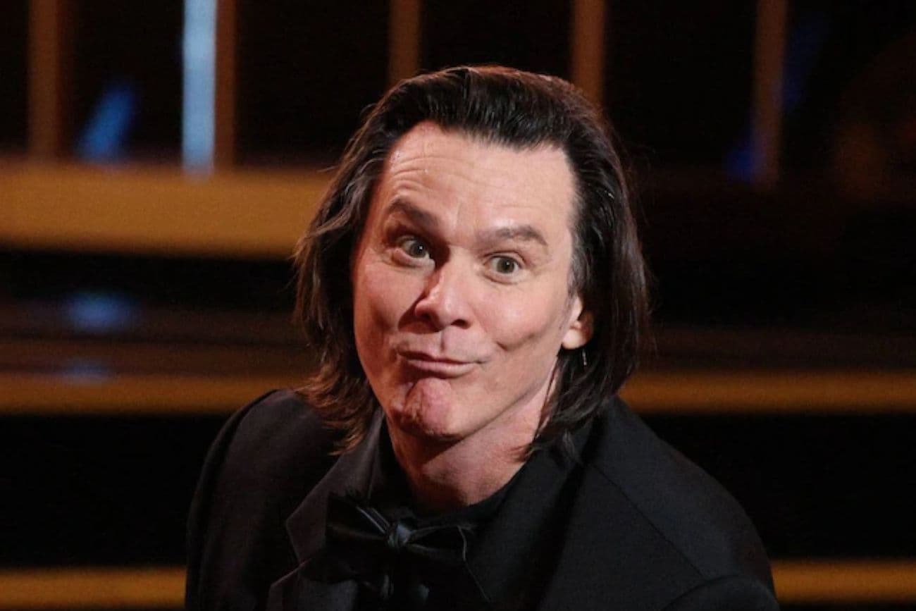 Jim Carrey reaparece “irreconocible” en París: un emotivo regreso para recibir el César de Honor