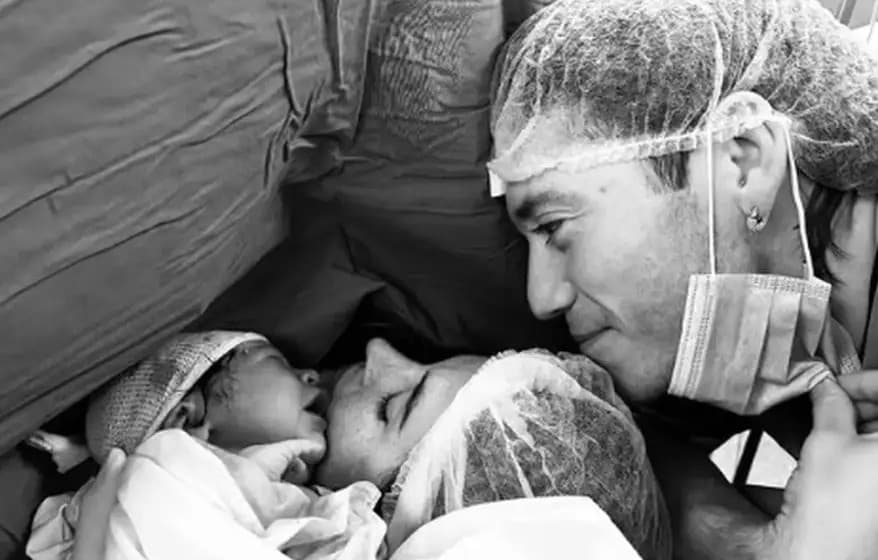 Paulo Londra y Martina Quetglas celebran el nacimiento de su hija Justina