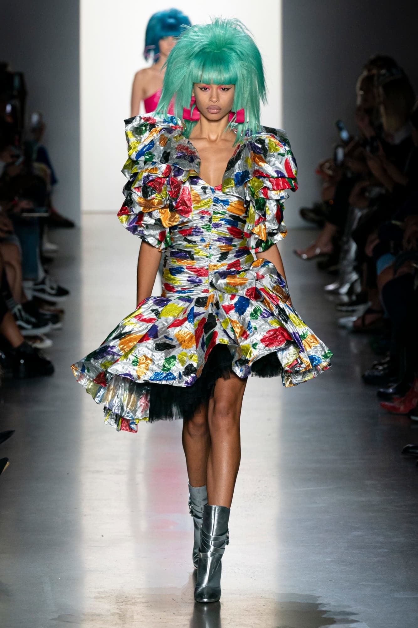 New York Fashion Week 2019: el extravagante desfile de Jeremy Scott