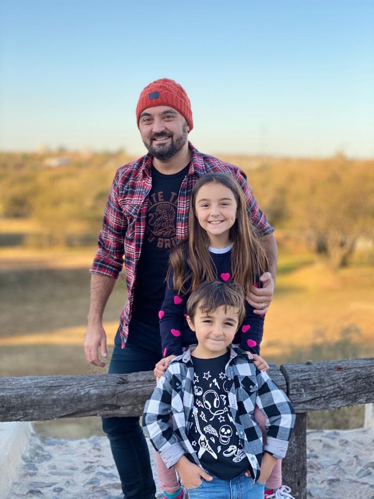 JAVIER ROSEMBERG, papá de Charo y Teo