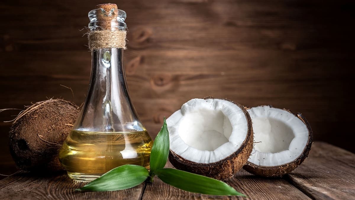 4 beneficios del aceite de coco en el pelo