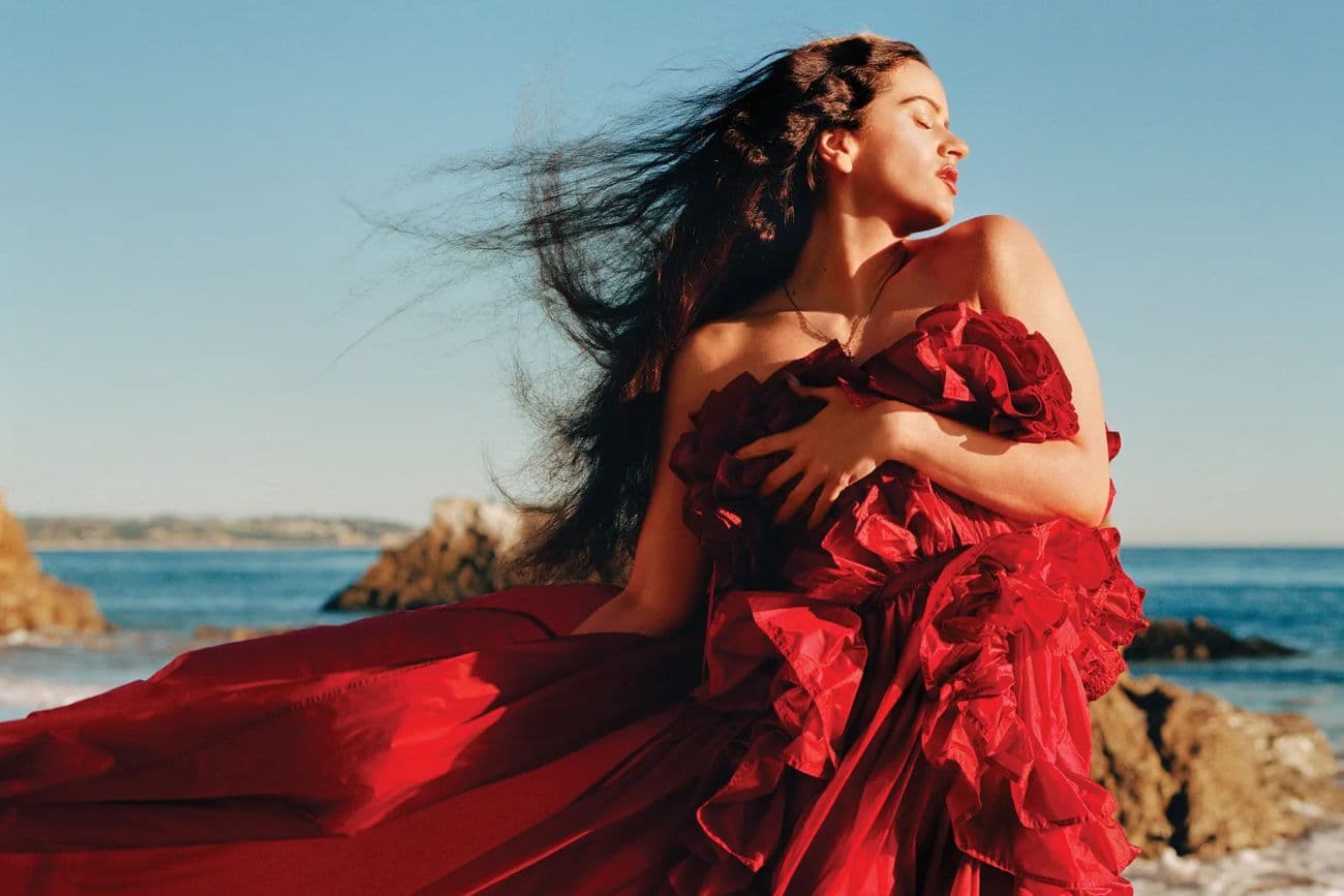 Un encuentro secreto: Mariana Enriquez entrevistó a Rosalía en un emblemático bar porteño