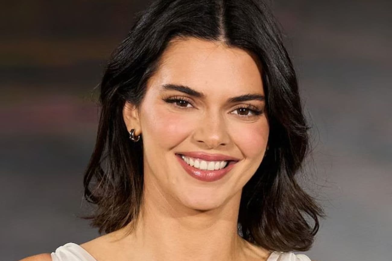 Cejas planas: la tendencia inspirada en la belleza coreana que conquista a las celebridades