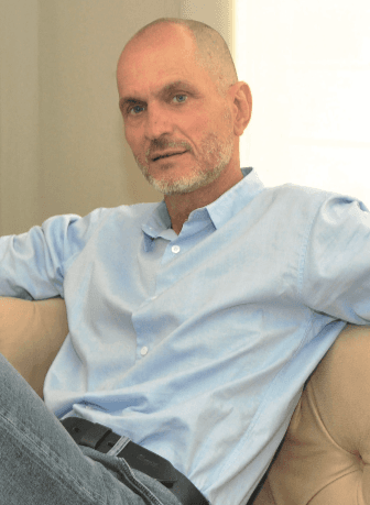 EL HOMBRE – Juan Carlos Lagger